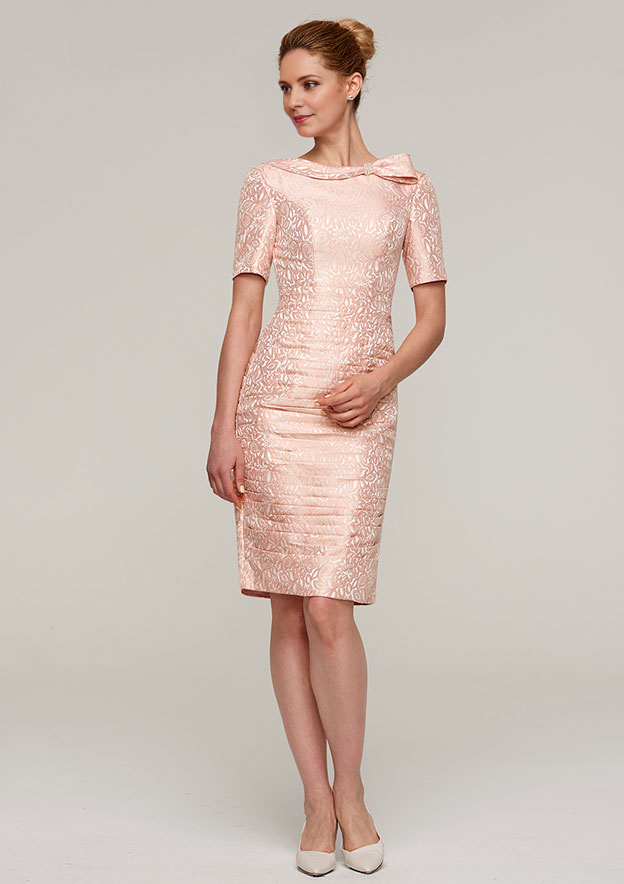 Short Sleeve Knee-Length Lace Mother of the Bride Dress With Pleated