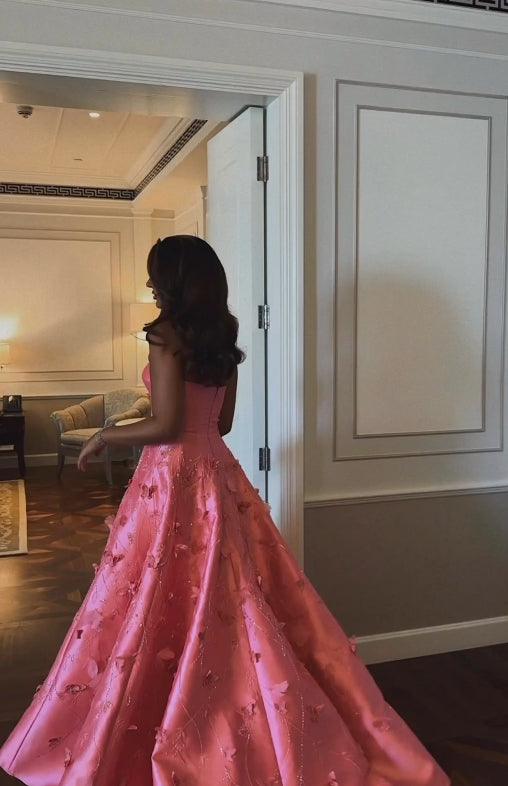 Quyihu Dress Glamorous Satin Sleeveless Strapless Feather Prom Dress with Sequins Evening Dress