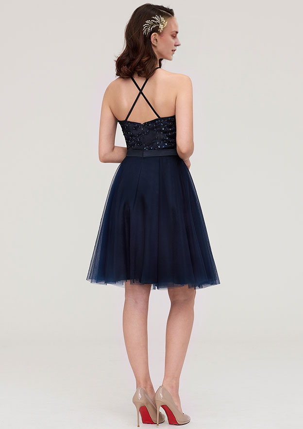 A-line Halter Sleeveless Knee-Length Tulle Bridesmaid Dress Cocktail Dresses With Sequins Appliqued Sashes