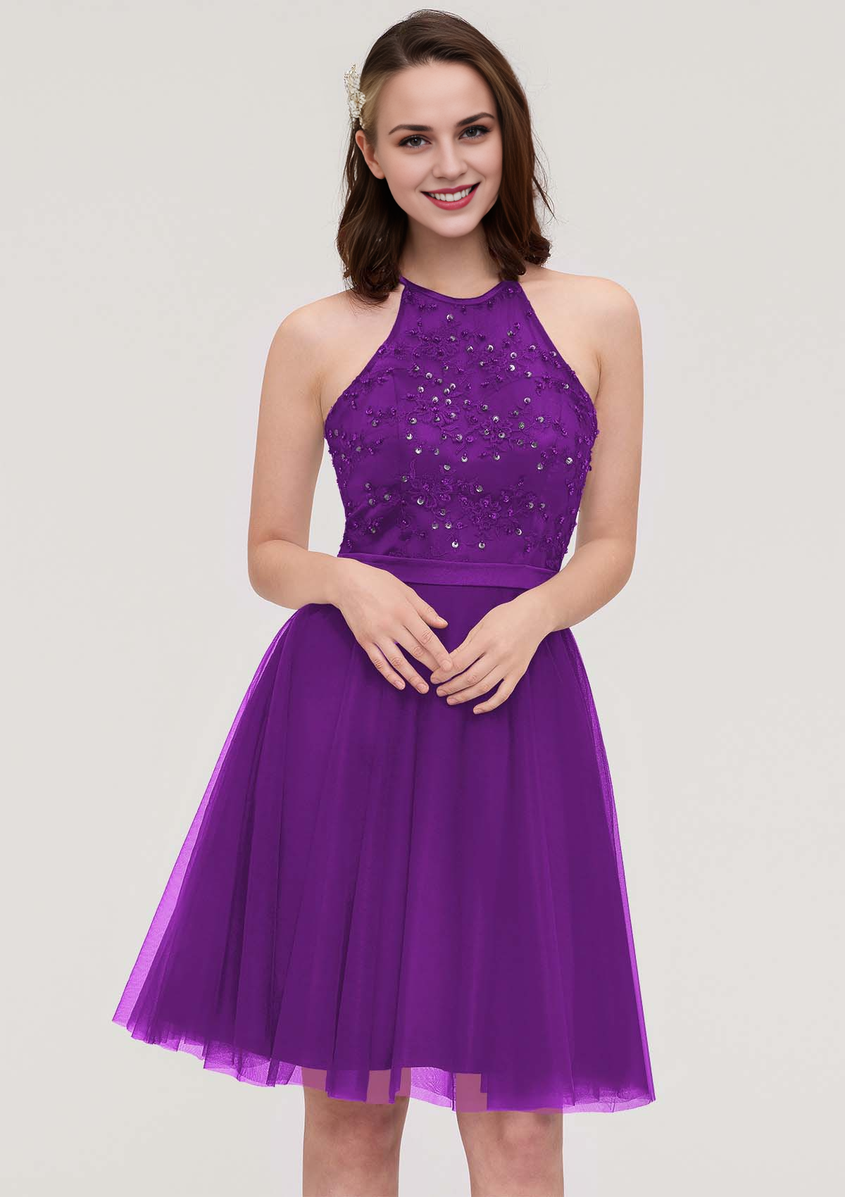 A-line Halter Sleeveless Knee-Length Tulle Bridesmaid Dress Cocktail Dresses With Sequins Appliqued Sashes