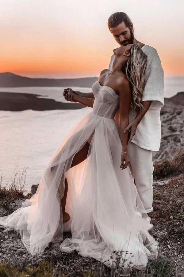 A-Line Sweetheart Ivory Tulle Beach Wedding Dresses with Slit