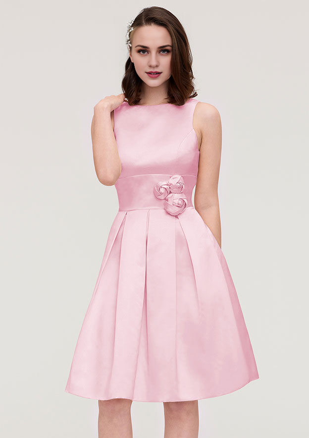 A-line Bateau Sleeveless Knee-Length Satin Bridesmaid Dress Cocktail Dresses With Pleated Flowers