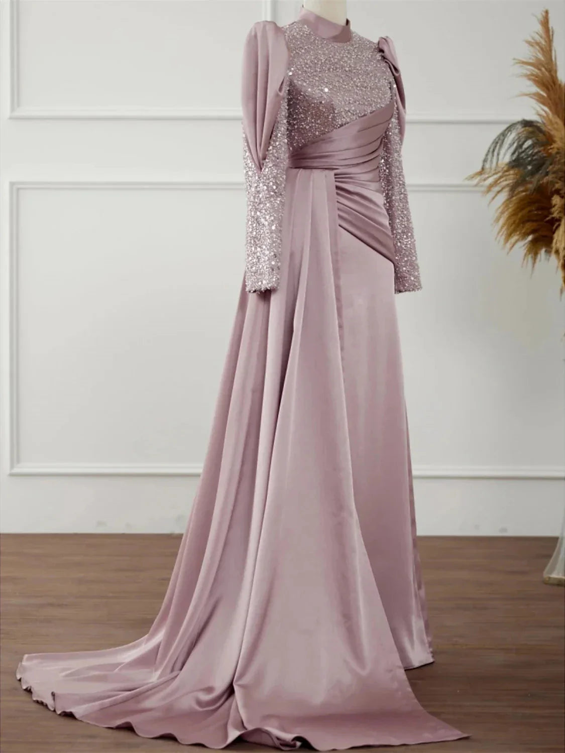 A-Line Princess Long Sleeves Jewel Neck Evening Dresses With Glitter Pleats Ruched