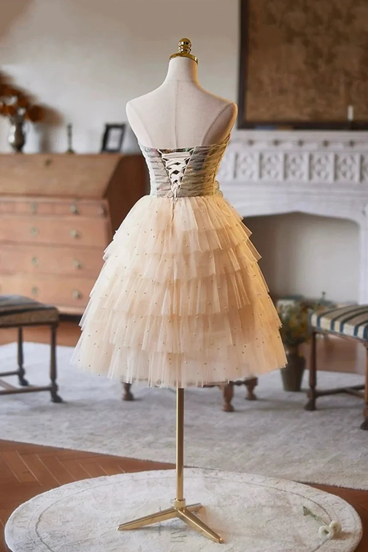 A-Line Tulle Pearls Short Prom Dress Lovely Strapless Evening Party Dress