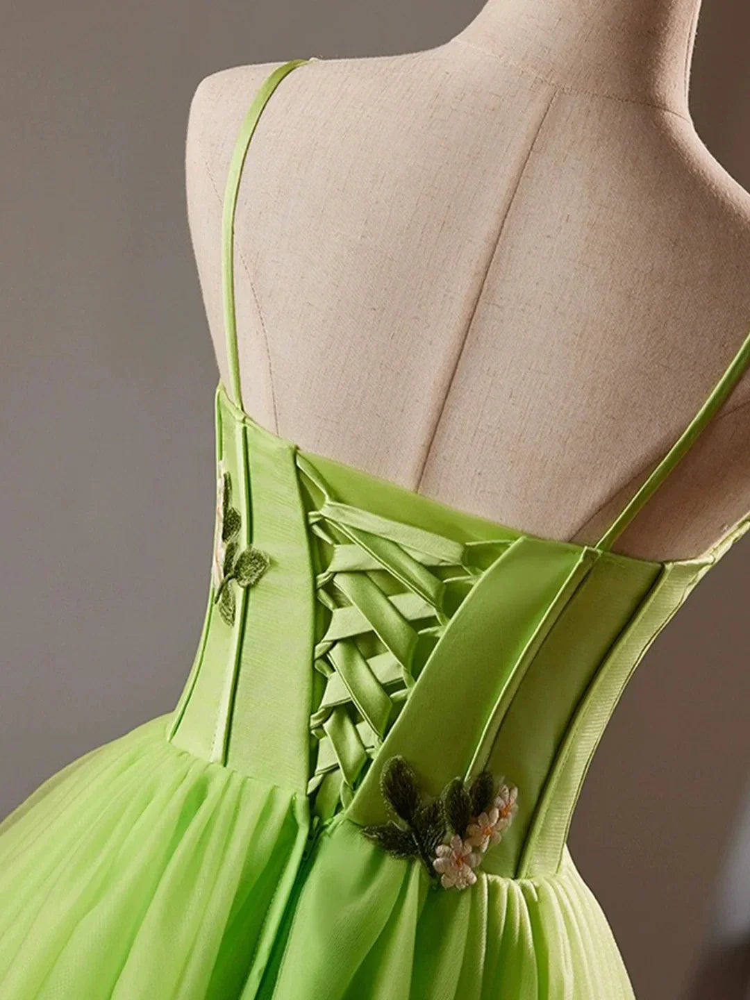 Beautiful Green Lace Flower Short Party Dress Lovely Spaghetti Straps Sleeveless Backless Evening Dress