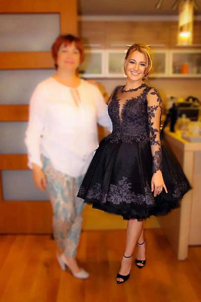 Black Short Lace Homecoming Dress Knee Length Long Sleeves Damas Dress