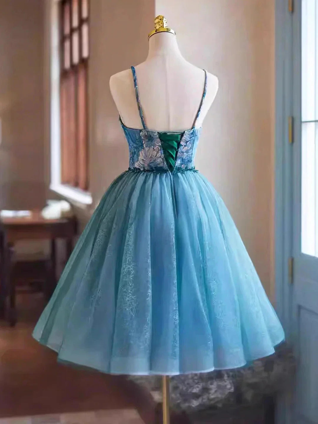 Blue Rhinestone Printing and Tulle Short Homecoming Dress Beautiful Spaghetti Straps Sleeveless Backless Party Dress