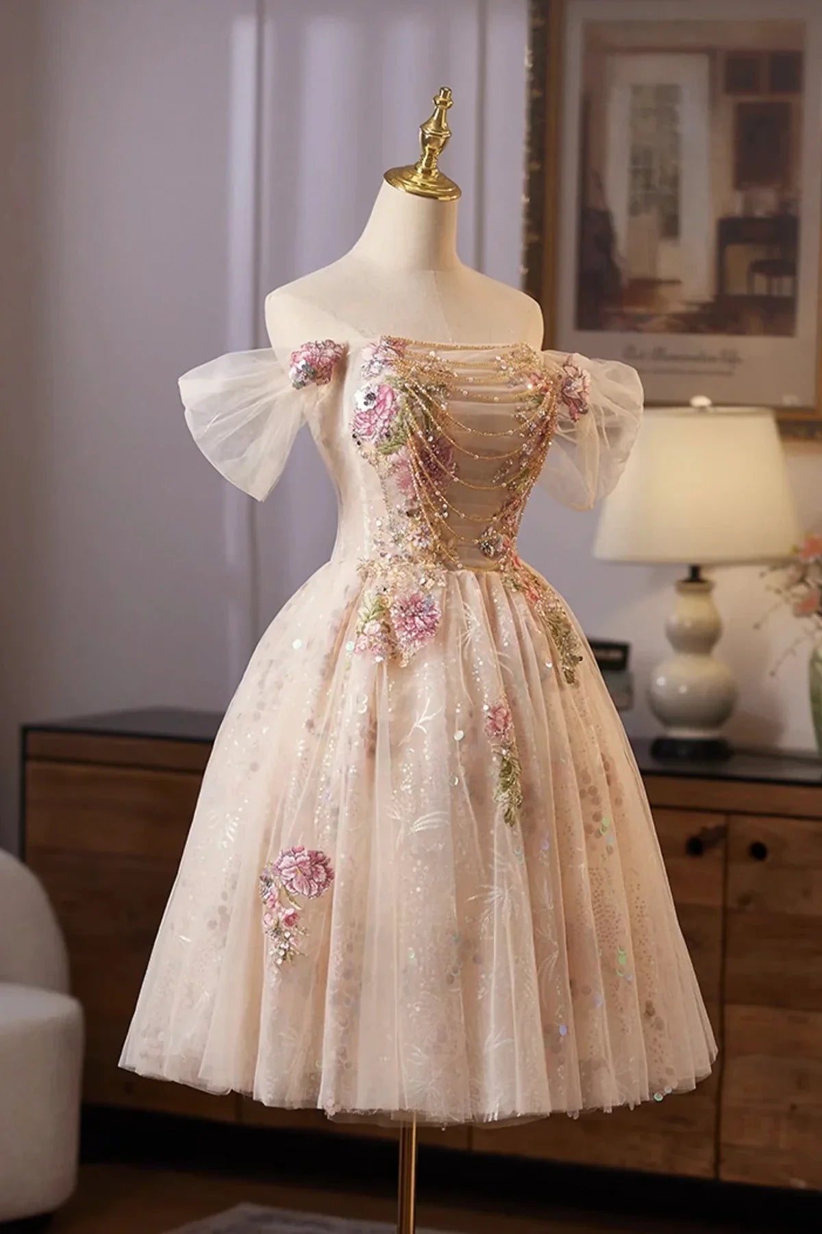 Champagne Tulle Sequins Short Prom Dress Lovely A-Line Homecoming Party Dress