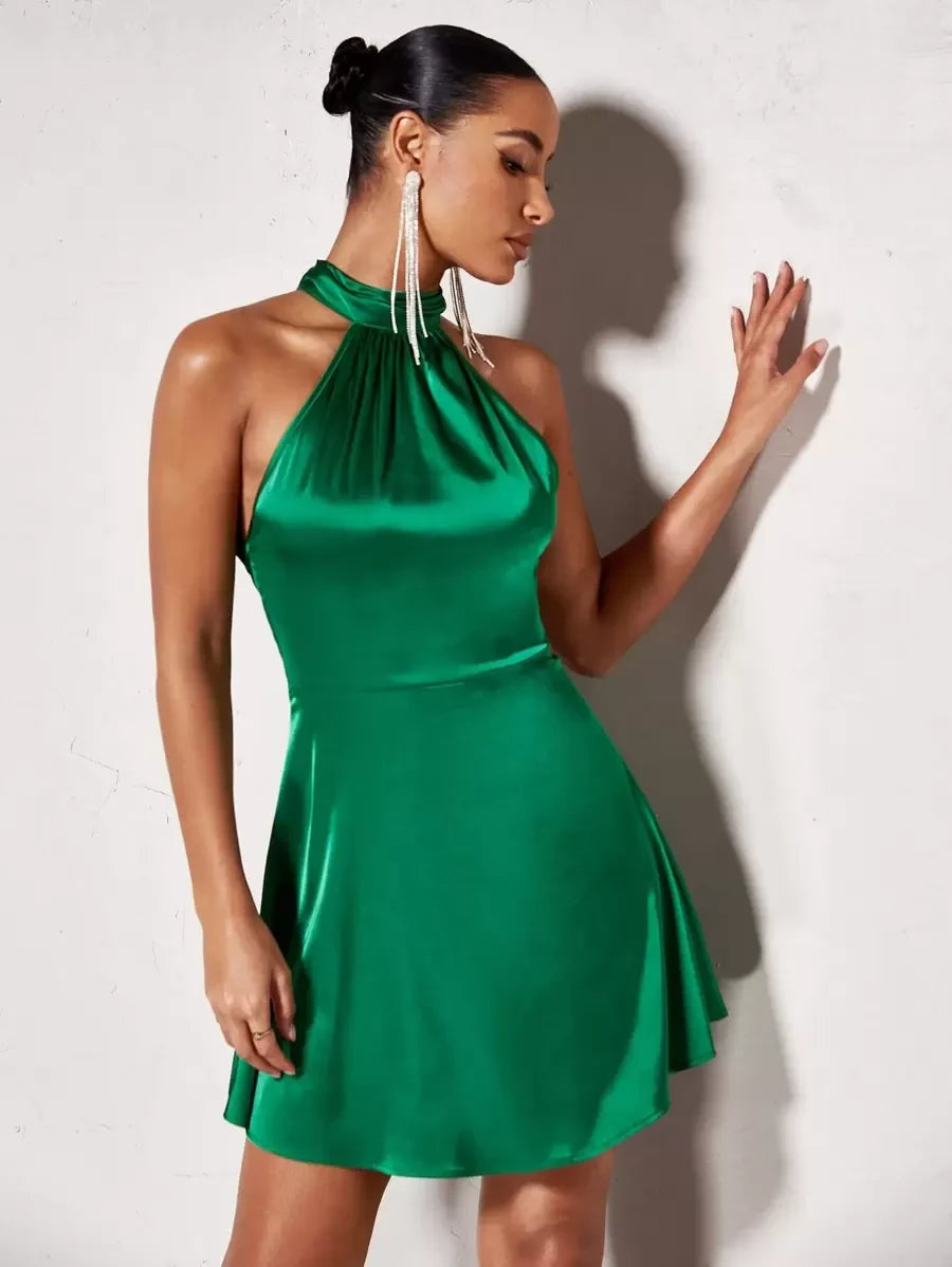 Chic A-Line Halter Backless Ruched Satin Emerald Green Mini Homecoming Dress