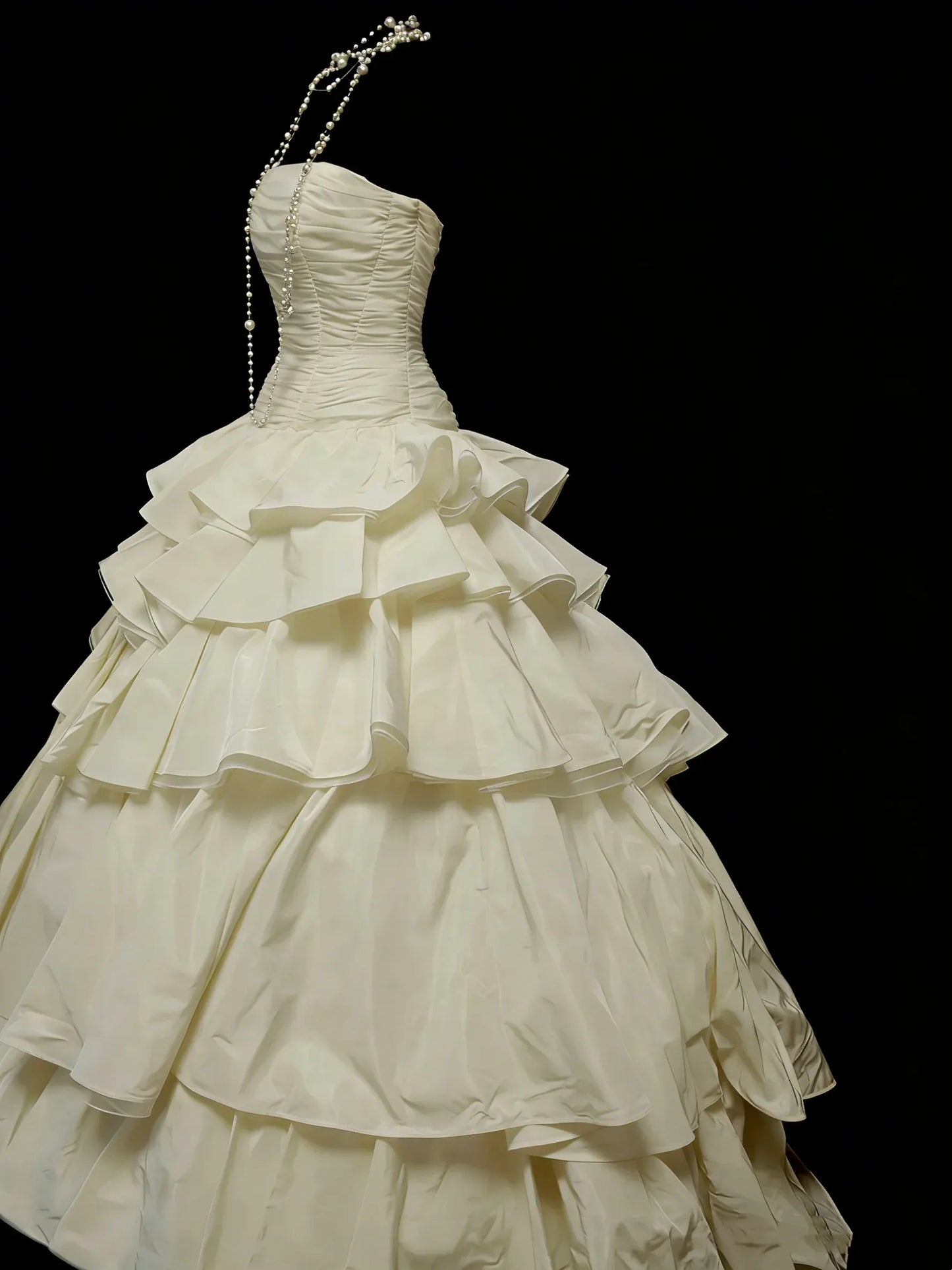 Classic Ball Gown Strapless Sweetheart Sleeveless Zip Back Floor-Length Wedding Dress