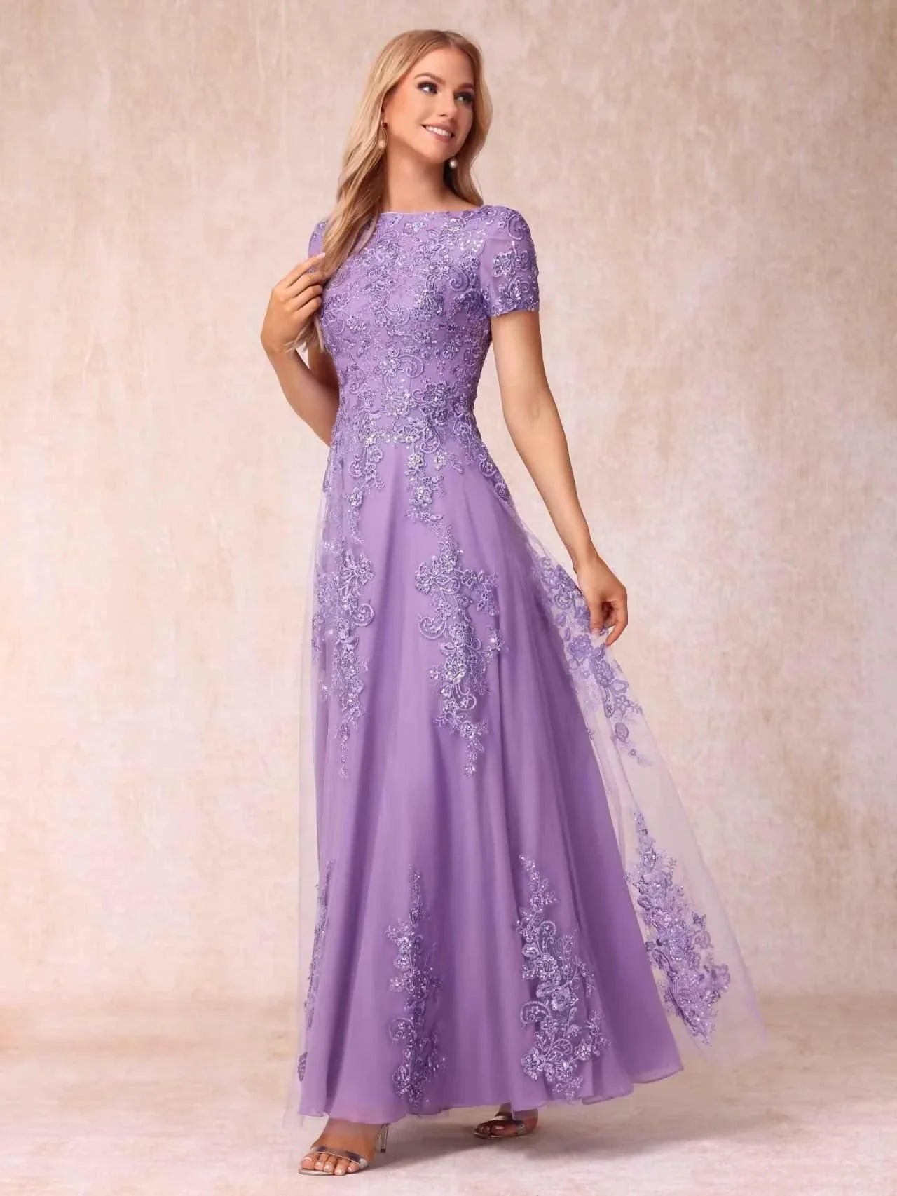 Elegant A-Line Boat Neck Short-Sleeve Lace-Up Back Maxi Mother Of The Bride Dress