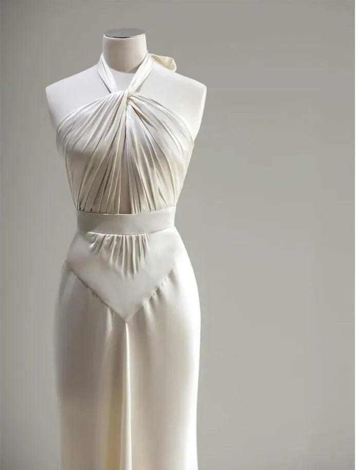 Elegant A-Line Halter Neck Sleeveless Lace Up Satin Floor-Length Prom Dress