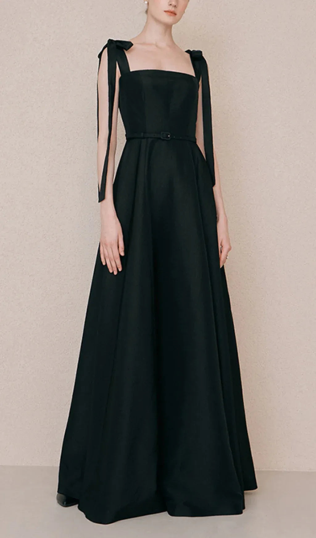 Elegant A-Line Square Neck Bow-Strap Black Floor Length Prom Dress With Belt
