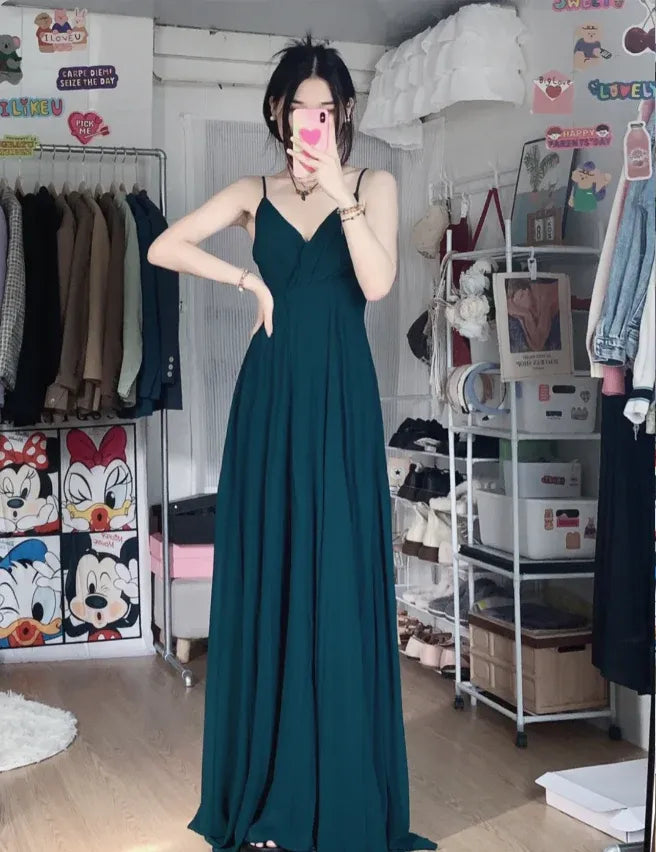 Elegant A-Line V-Neck Sleeveless Flowy Emerald Maxi Prom Dress for Women Hot Sale