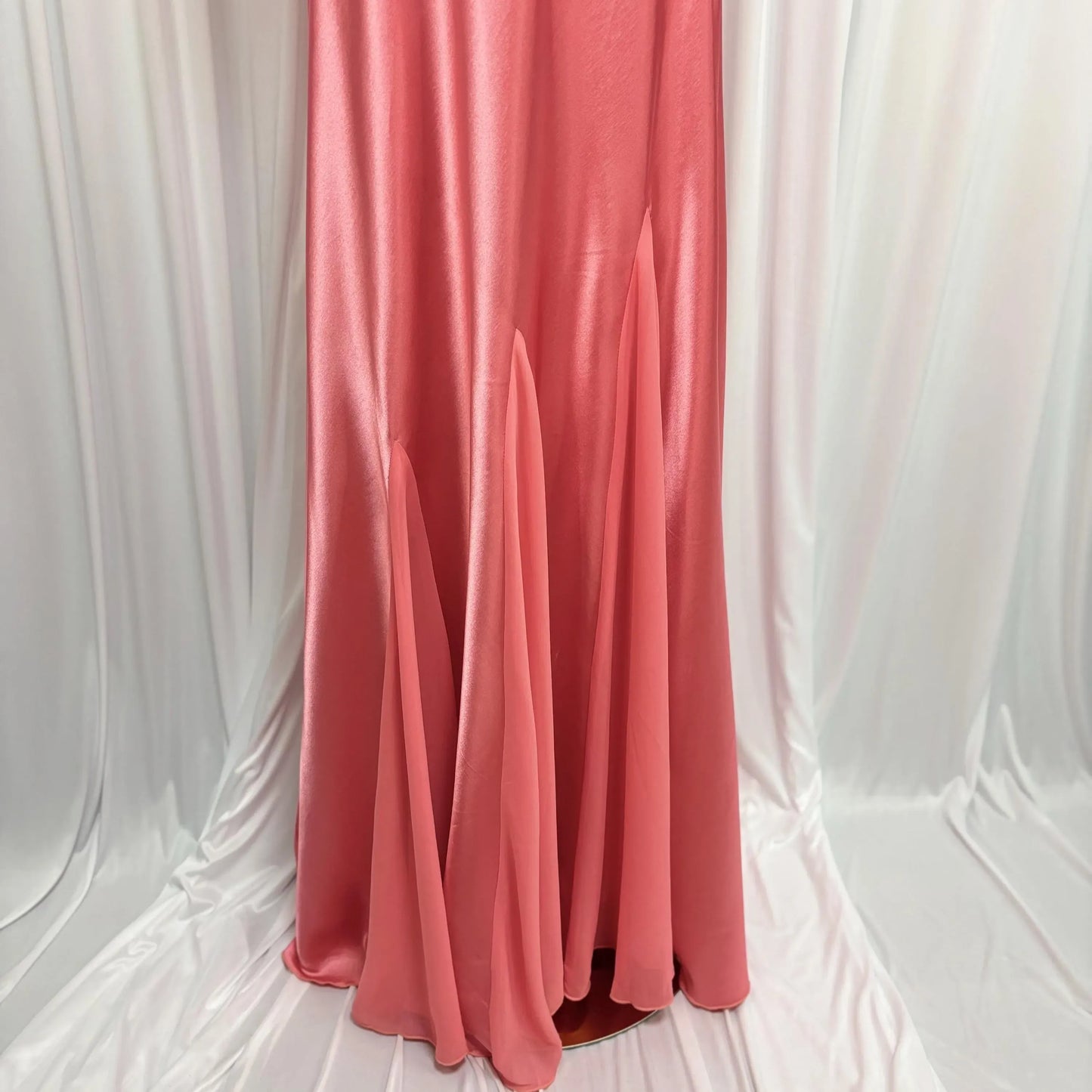Elegant Mermaid Halter-Neck Ruched Satin Coral Floor-Length Prom Dress Gown for Women