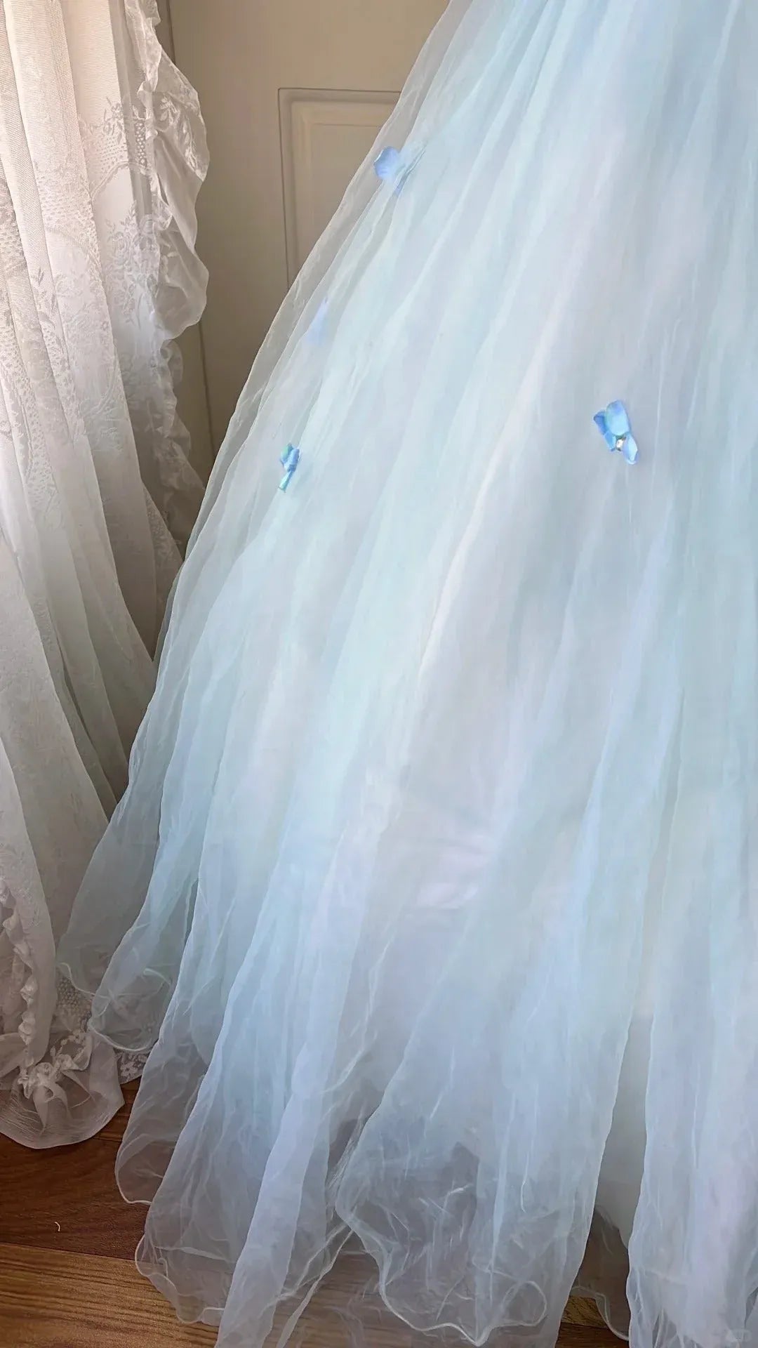 Ethereal Ballgown V-Neck Sleeveless Floral-Accented Mint Maxi Prom Dress for Women Custom