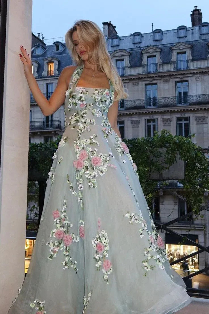 Exquisite A-Line Halter Neck Sleeveless Appliques Tulle Floor-Length Prom Dress