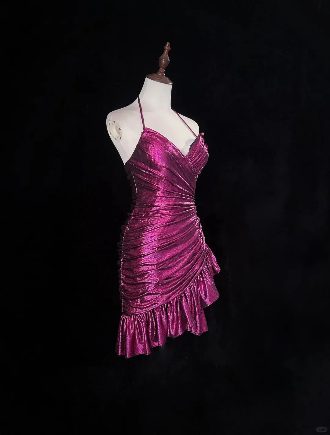 Fashion A-Line V Neck Sleeveless Pleated Satin Short-Mini Homecoming Dress