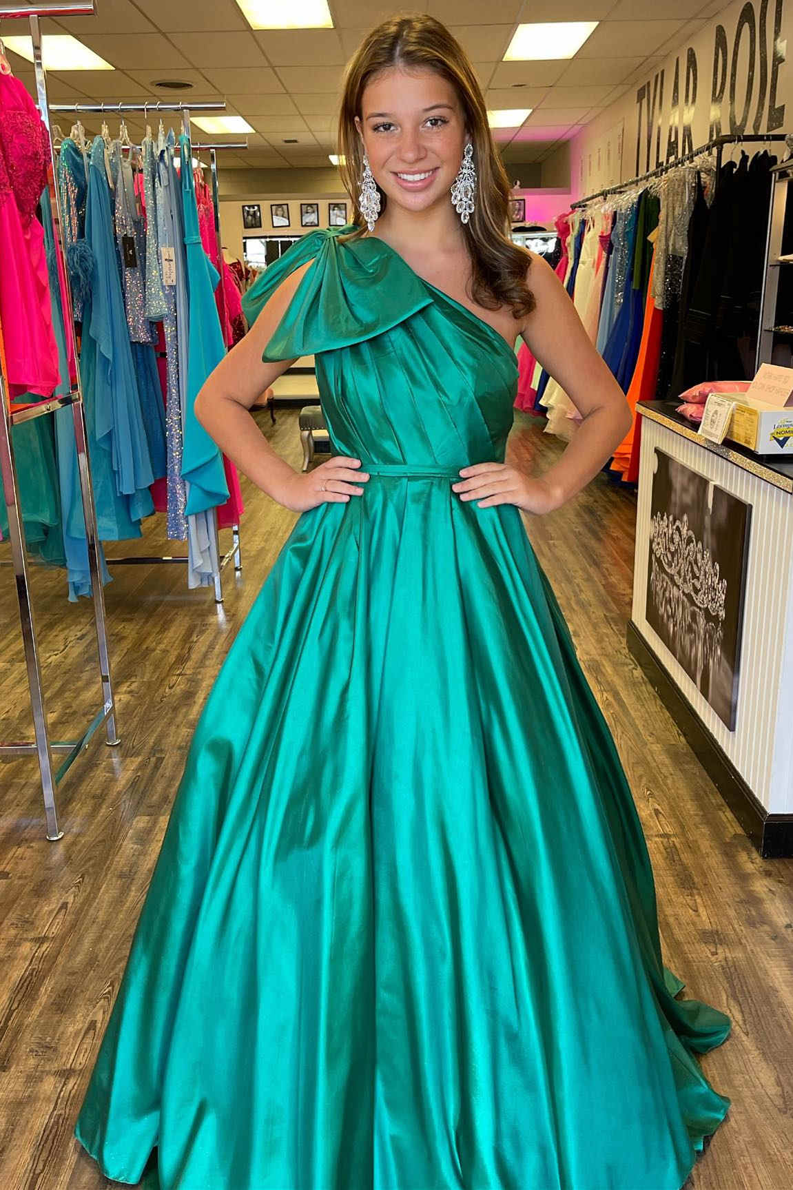 Formal Women's Dresses/One Shoulder Bow Tie Emerald Green Long Prom Dress