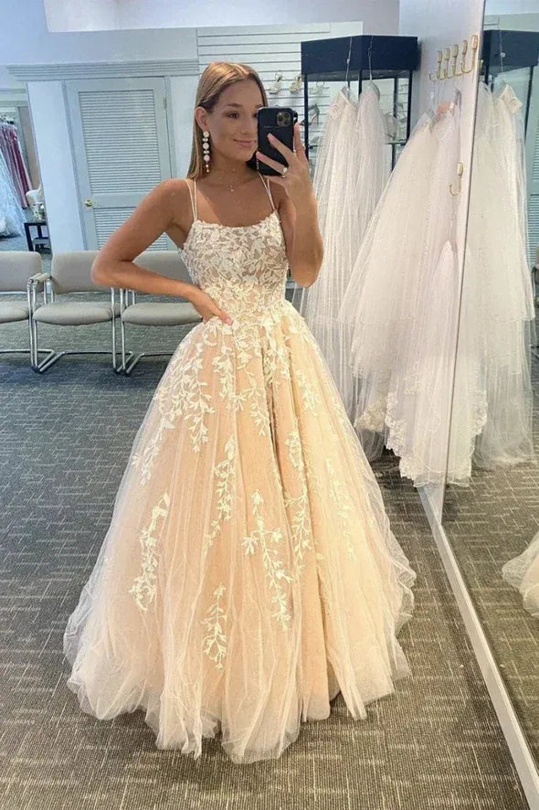Graceful A-Line Scoop Neck Sleeveless Appliqued Floor-Length Prom Dress