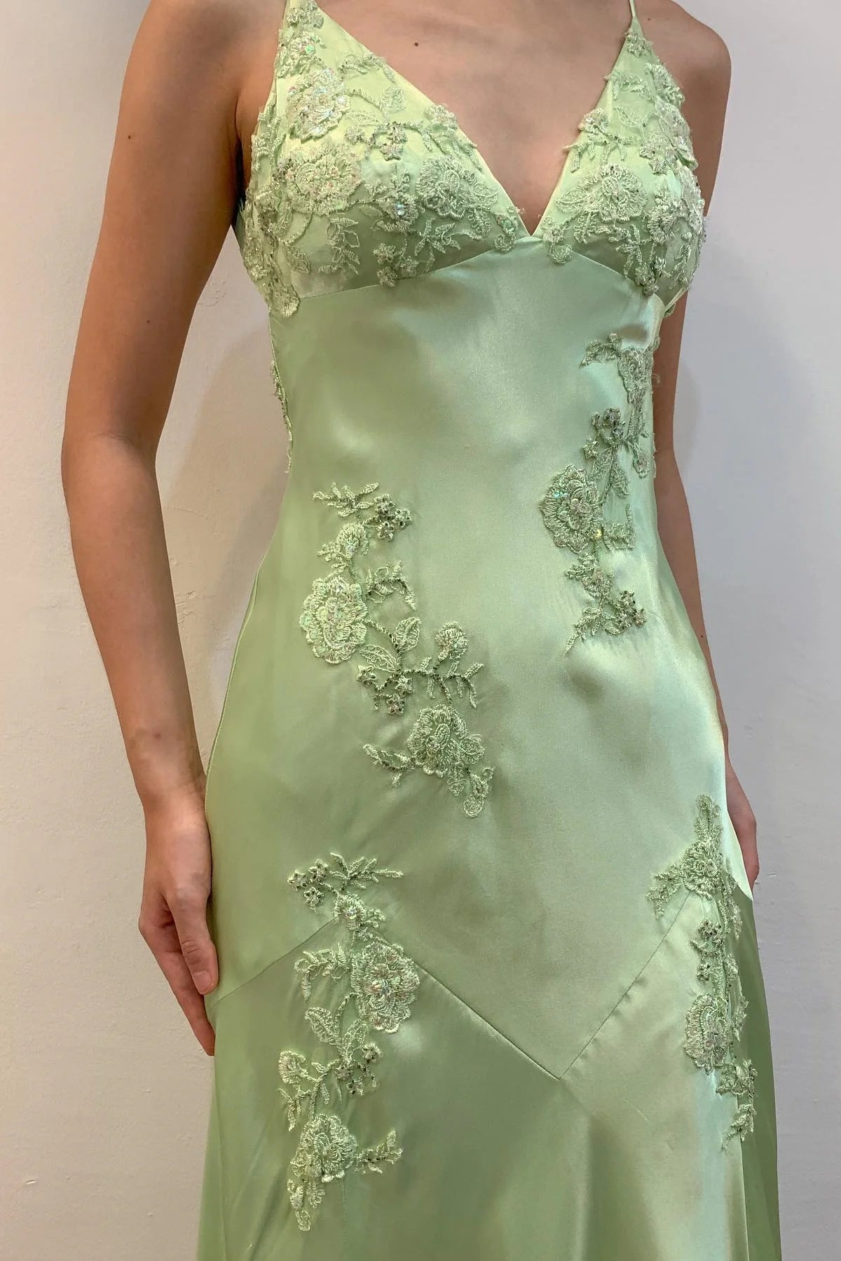 Lime Green Appliques Soft Satin Maxi Dress V Neck Backless Party Dress Prom Dress With Applique