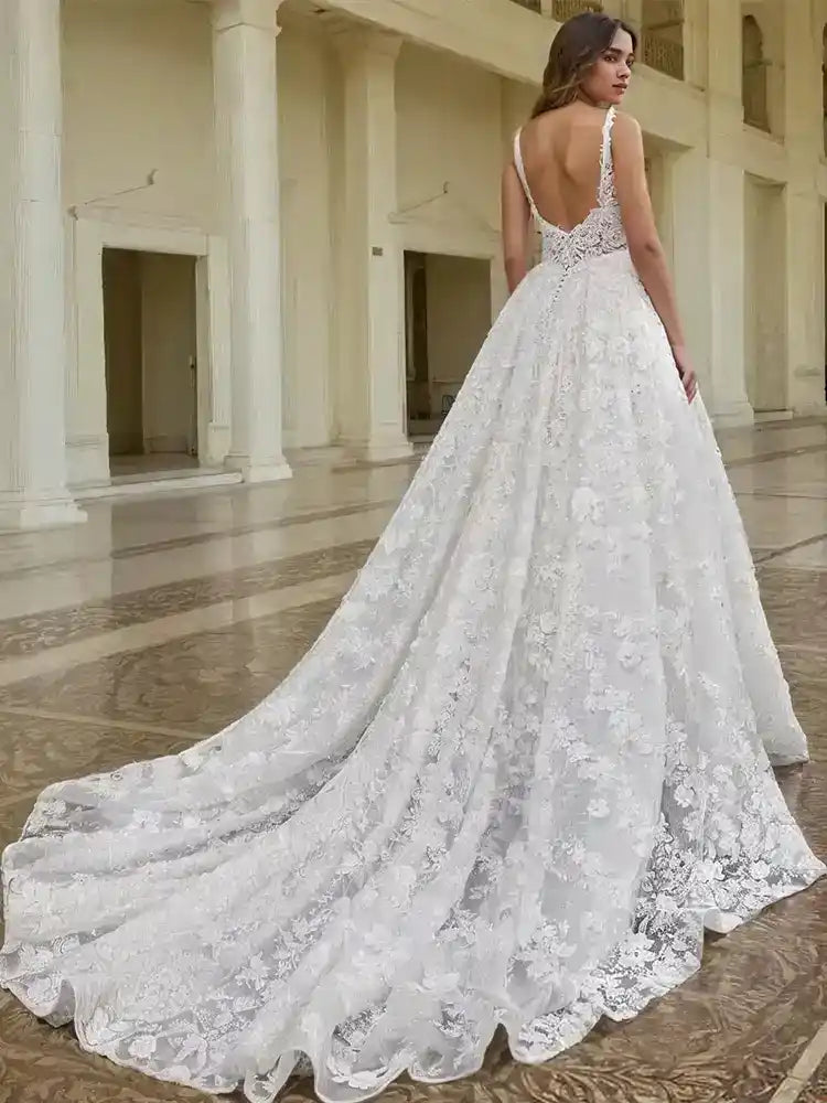 Luxury Ivory Sleeveless Spaghetti Straps Wedding Gown