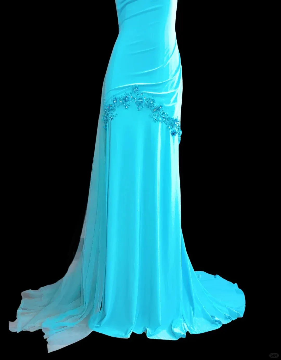 Pretty Mermaid Halter Neck Sleeveless Pleated Satin Sweep Train Prom Dress