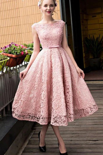 Quyihu Dress A-Line Bateau Neck Lace Applique Pearls Tea-Length Lace Up Prom Dress
