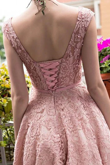 Quyihu Dress A-Line Bateau Neck Lace Applique Pearls Tea-Length Lace Up Prom Dress