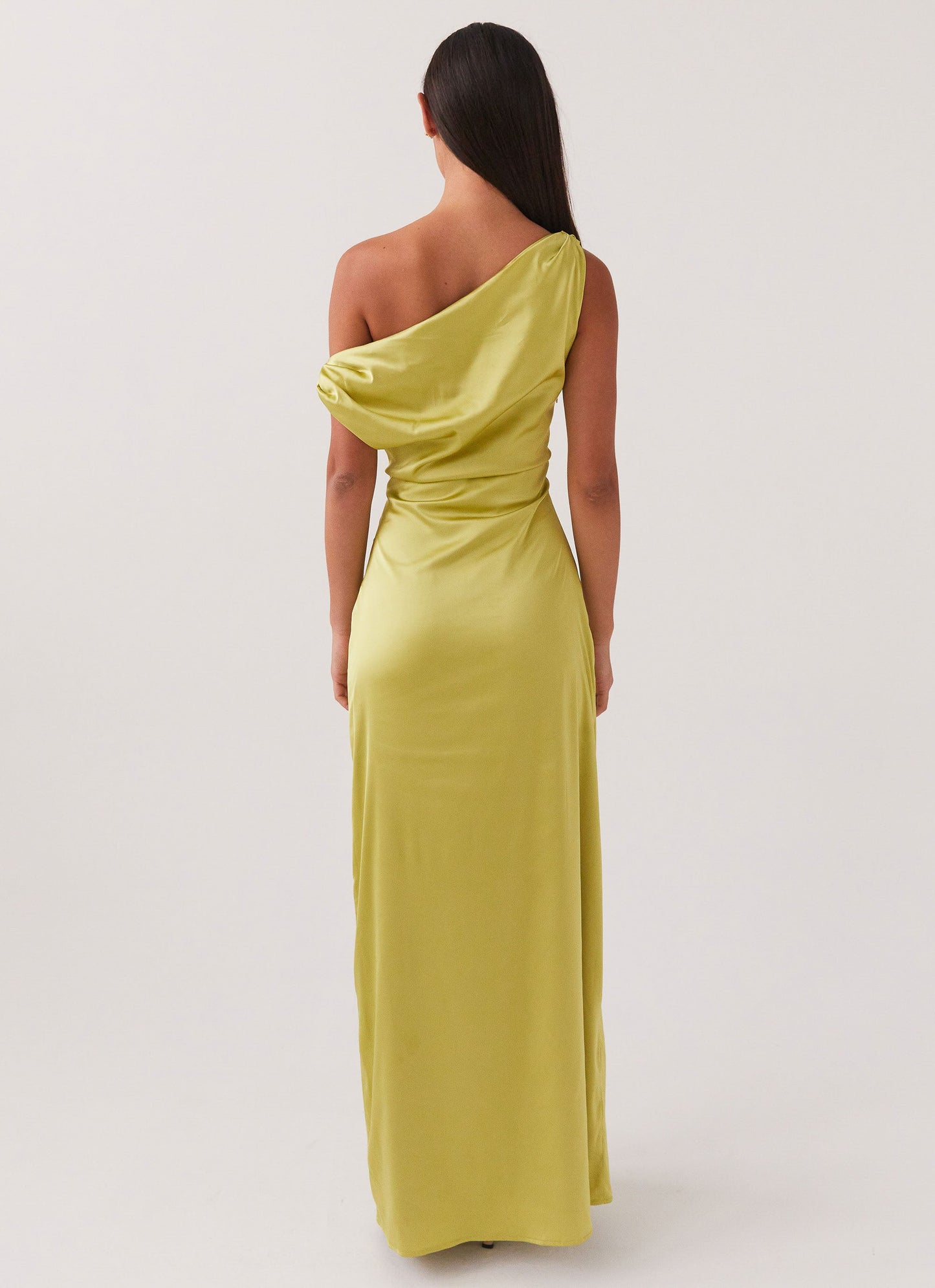 Quyihu Dress Asymmetrical Neck Maxi Dress Sleeveless Chic Backless Satin Prom Dress With Ruched/Pleats