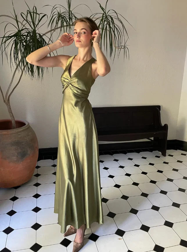 Quyihu Dress Green Sheath Halter Bow Satin Open Back Sleeveless Prom Dress Graduation Party Dress