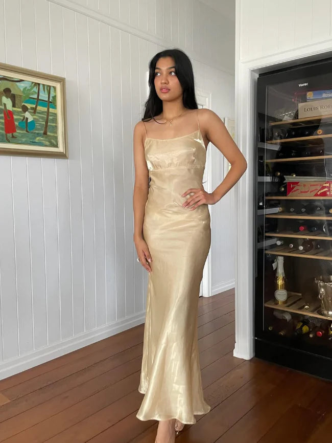 Quyihu Dress Simple Sheath Spaghetti Strap Satin Open Back Evening Dress Sleeveless Party Dress