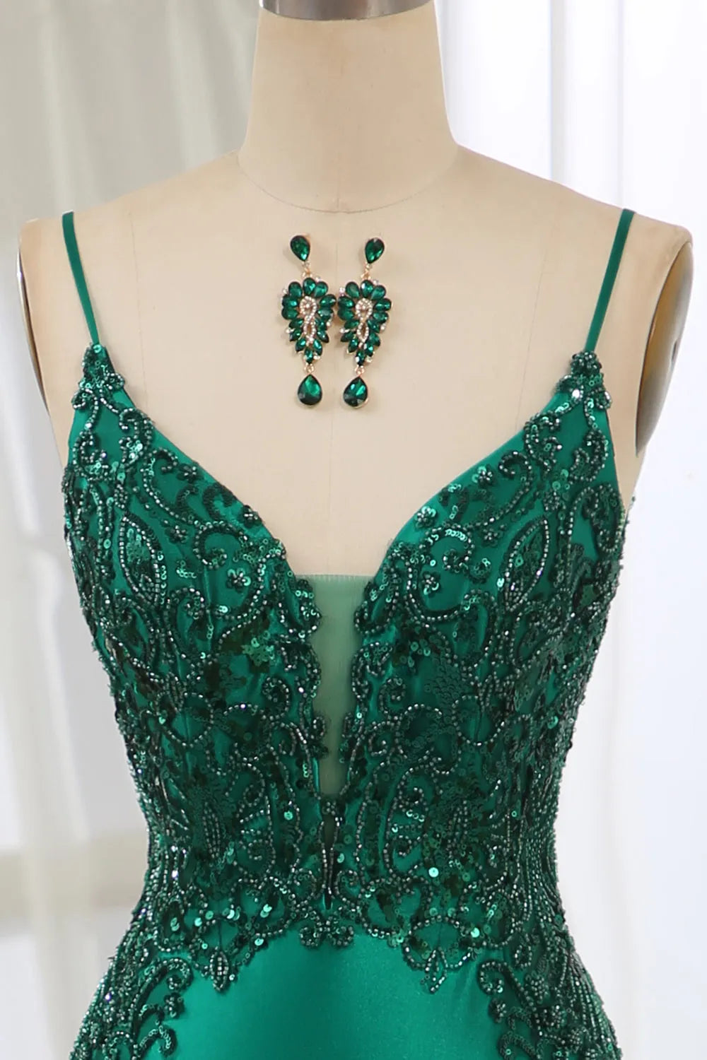 Quyihu Dress Spaghetti Straps V Neck Elegant Sleeveless Mermaid Satin With Appliques Prom Dress
