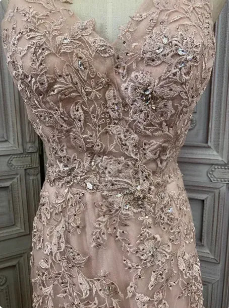 Romantic Mermaid V-neck Sleeveless Lace Blush Pink Maxi Prom Dress for Women Custom