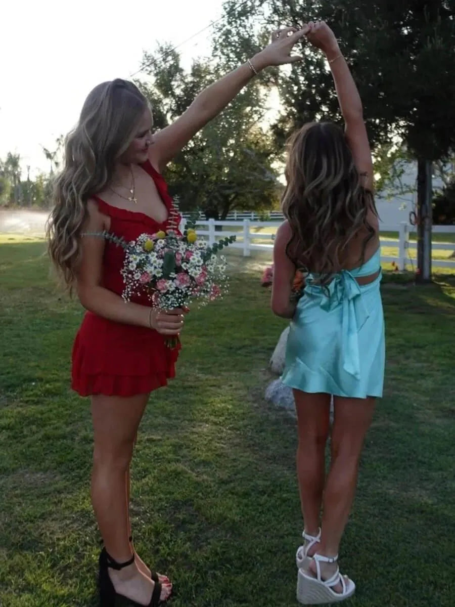 Simple Sweetheart Sleeveless A-line Satin Pleated Short-Mini Homecoming Dress