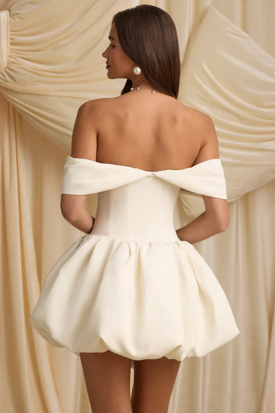 Solid Color A-Line Off-Shoulders Sleeveless Pleated Short-Mini Homecoming Dress