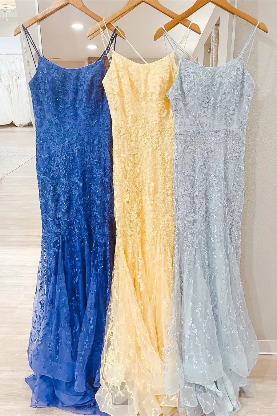 Sophisticated Mermaid Spaghetti Straps Sleeveless Backless Tulle Floor-Length Prom Dress
