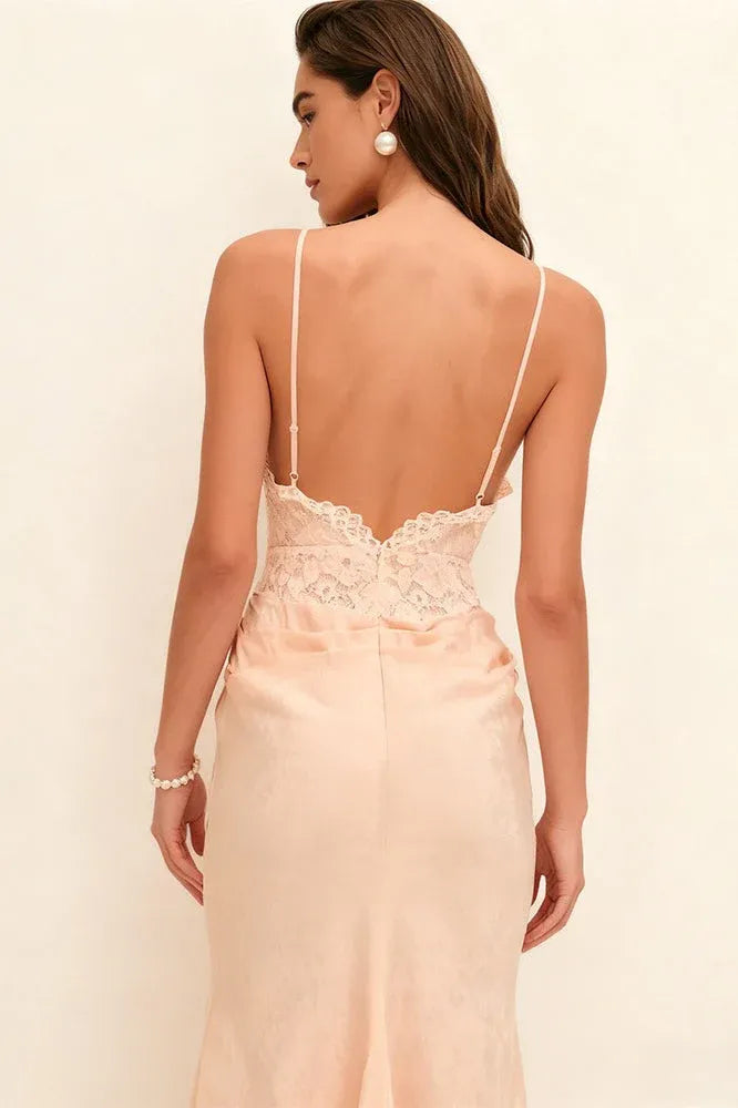 Elegant Mermaid Sweetheart Lace-Top Black Satin Prom Dress with Train