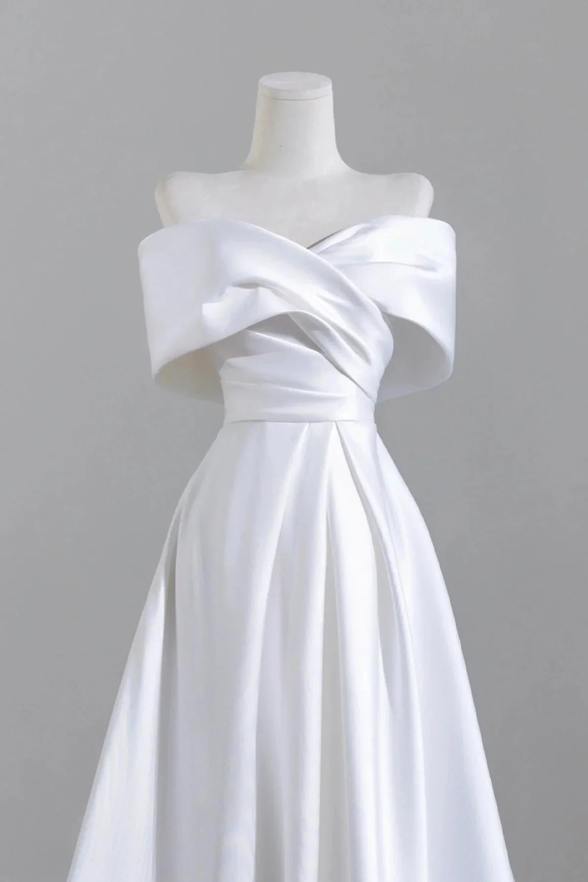 White Satin Long Prom Dress Elegant A-Line Off the Shoulder Evening Party Dress