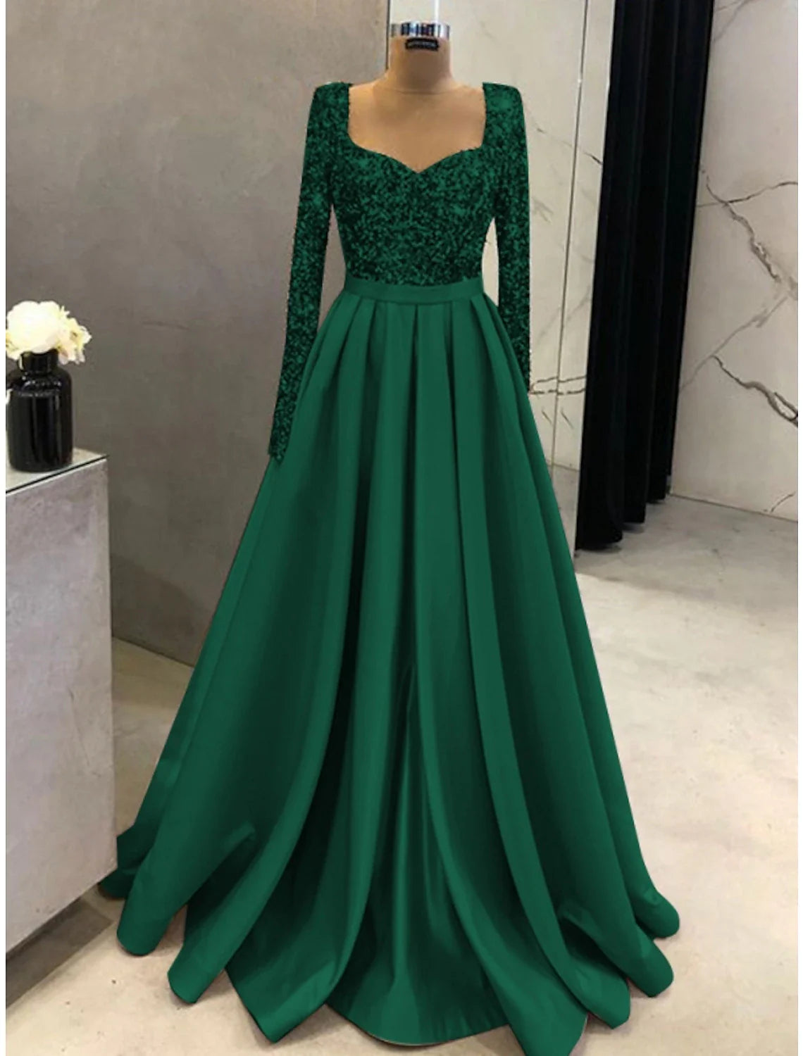 A-Line Evening Gown Sparkle & Shine Black Dress Formal Fall Sweep / Brush Train Long Sleeve Square Neck Satin with Glitter Pleats