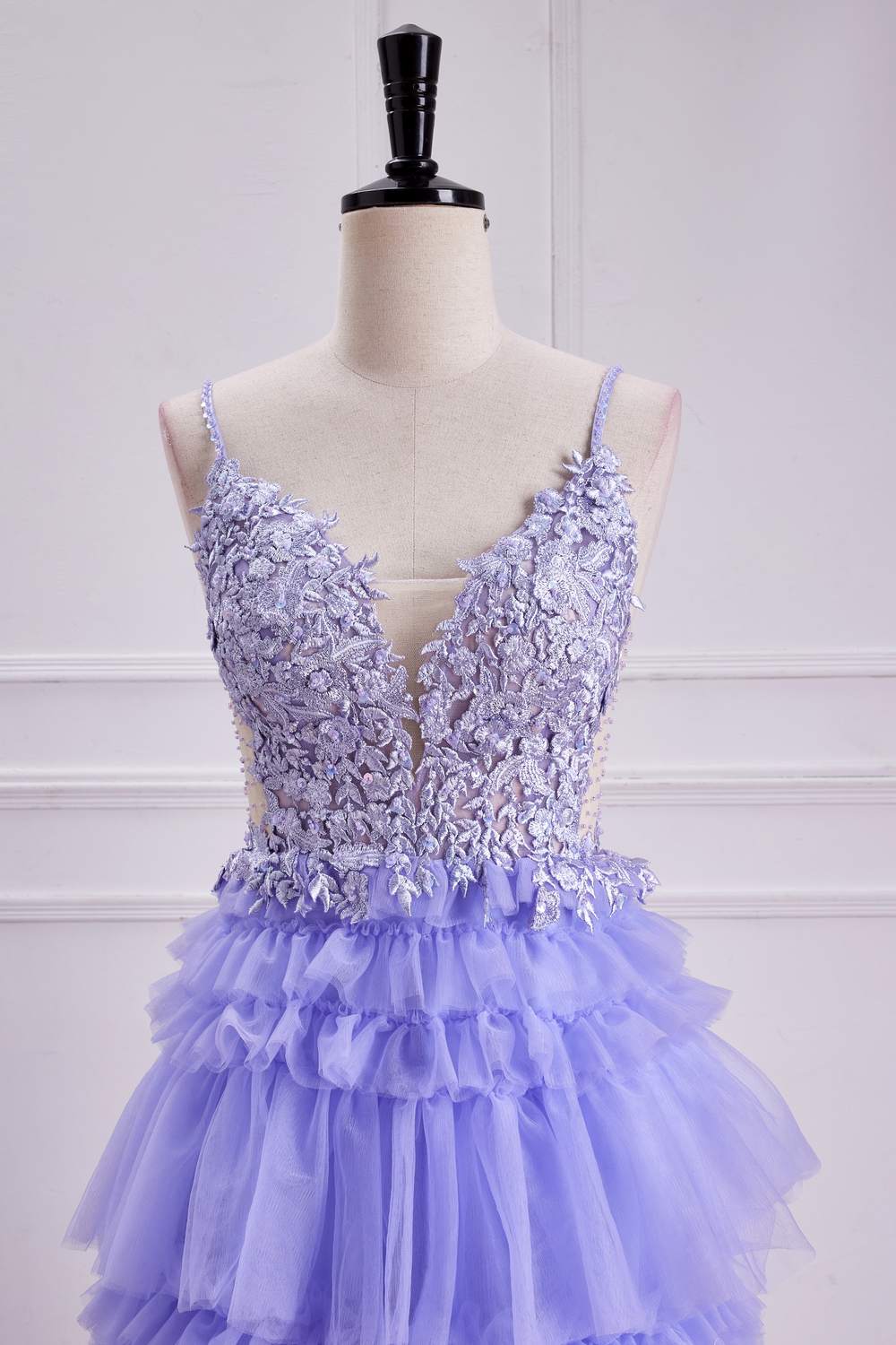 A-Line Tulle Lavender V-Neck Appliques Layered Prom Dress