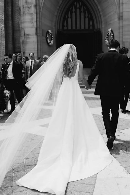 Fashion Ball Gown Strapless Satin Wedding Dress