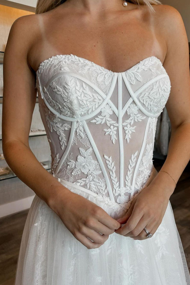 Boho A-Line Strapless Tulle Lace Wedding Dresses with Train