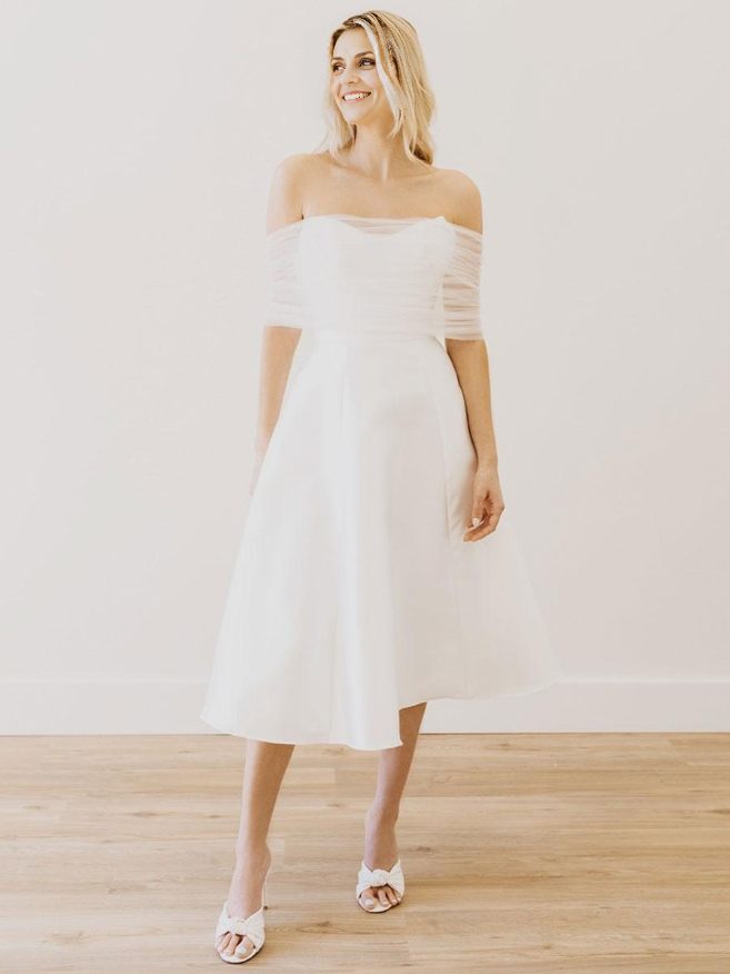 Short Wedding Dresses Sweetheart Neck Detachable Sleeveless A-Line Tea-Length Bridal Gowns