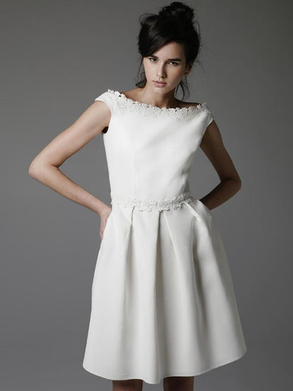 Short Wedding Dresses Short Bateau Neck Sleeveless A-Line Natural Waist Satin Bridal Dresses