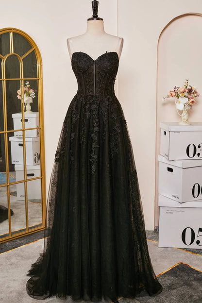 A-Line Sweetheart Black Corset Lace-Up Tulle Long Prom Dress with Appliques
