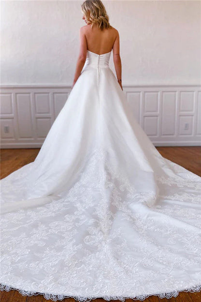 Lace Appliques Long Strapless White Wedding Dress with Pockets Court Train Dresses