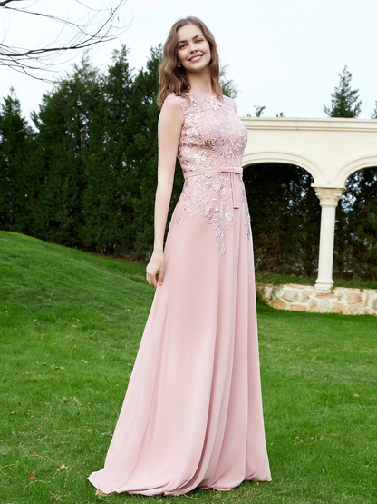 Elegant Illusion Lace Appliqued Bridesmaid Dress With Buttons