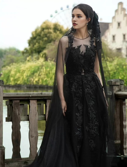 Black Wedding Dresses Lace A-Line Sleeveless Natural Waist Lace With Train Bridal Gown