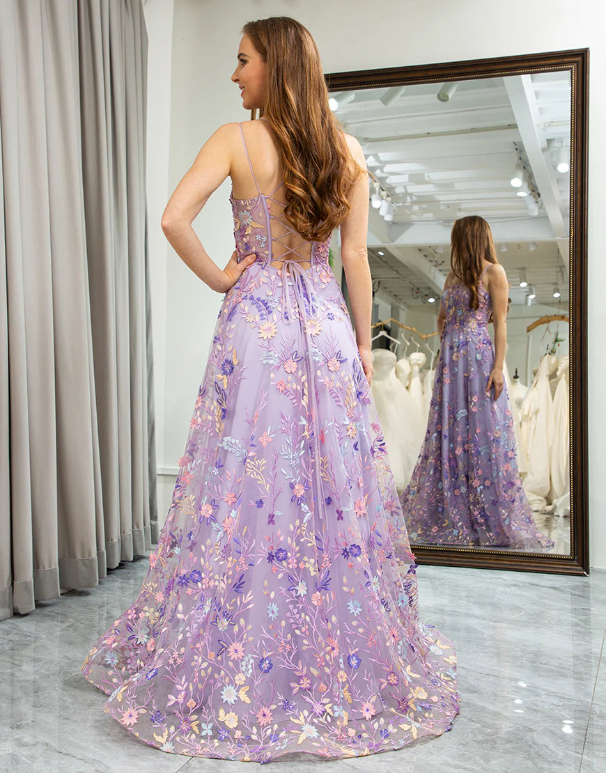 A Line Spaghetti Strap Appliqued Lace Floor-length Prom Dress With Slit